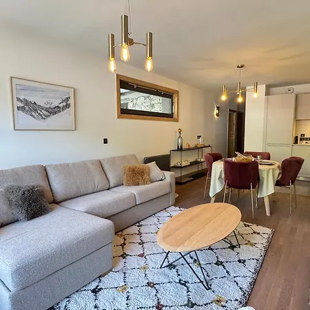 Lumineux Au Coeur Des Gets Avec Balcon Et Parking - Fr-1-623-222 * レ・ジェ